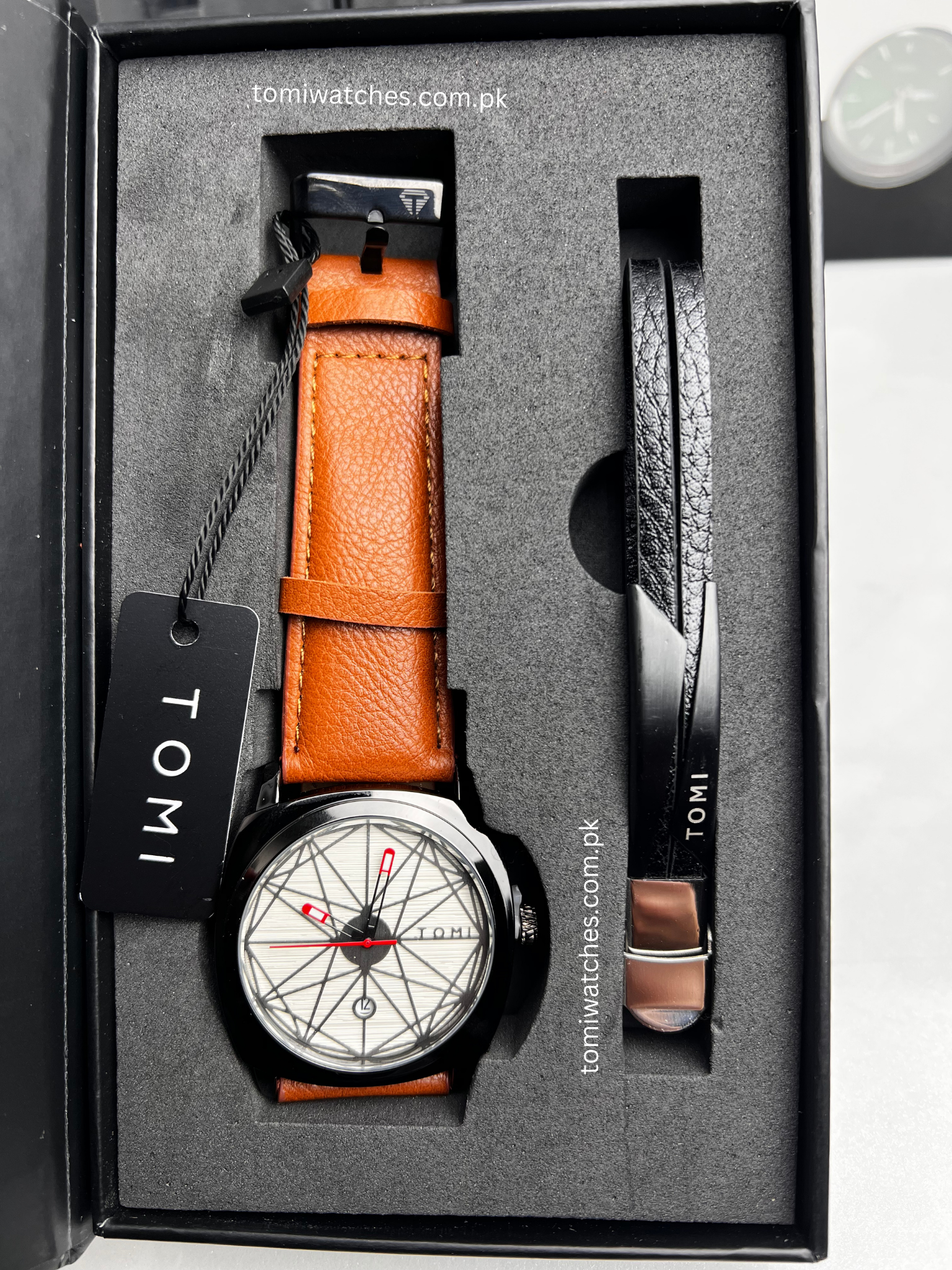TOMI T-112 Stylish Men's Watch with Bracelet Gift Set - Tomi Watches