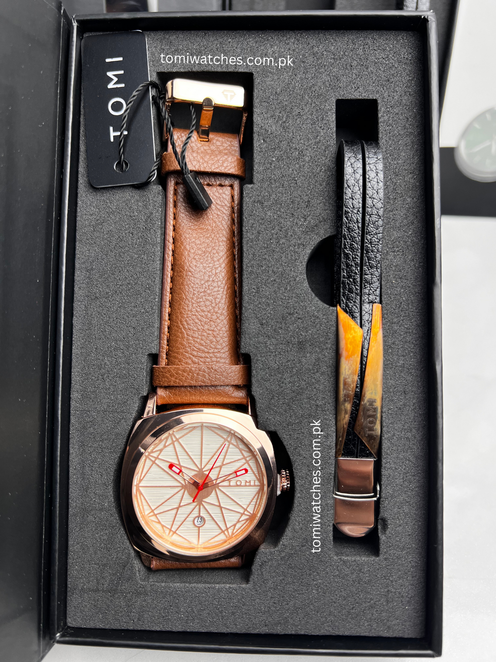 TOMI T-112 Stylish Men's Watch with Bracelet Gift Set - Tomi Watches