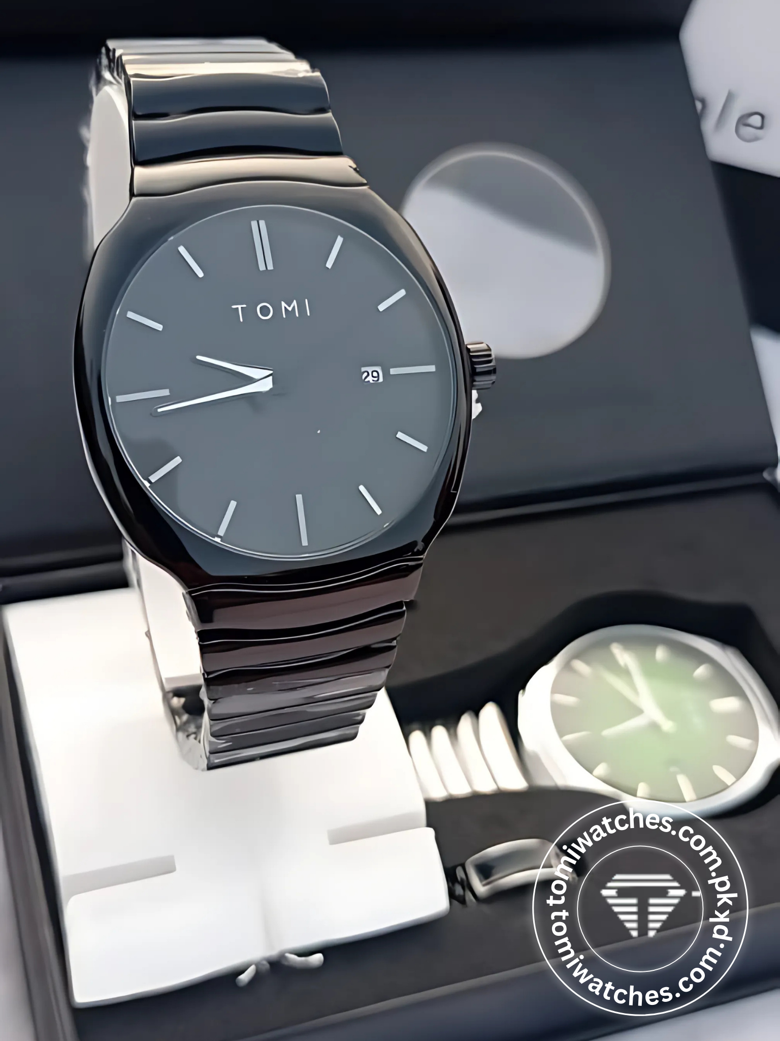 Tomi T-307 Luxury Quartz Stainless Steel Chain Wrist Watch for Mens | Elegant & Durable Timepiece - Tomi Watches