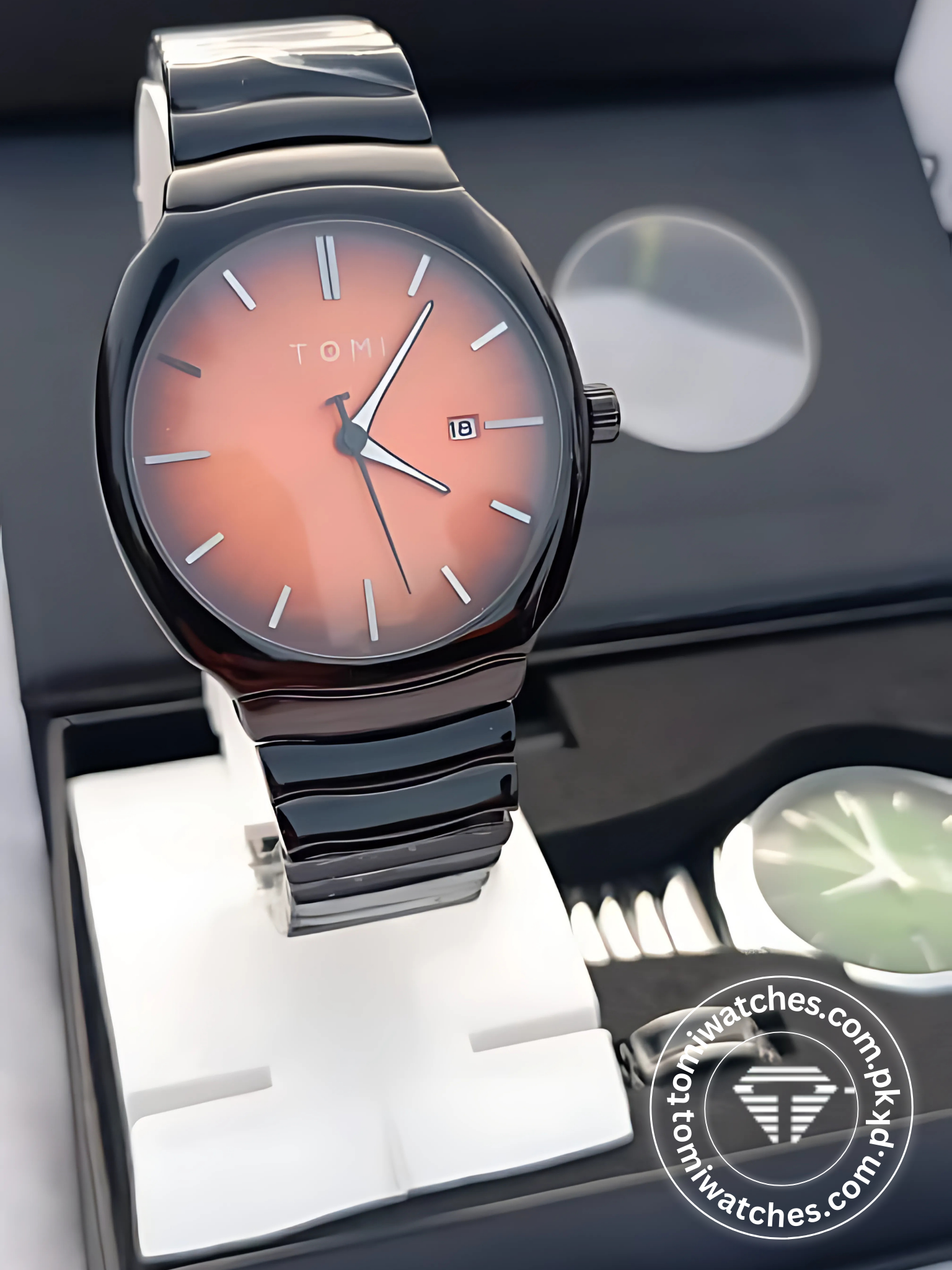 Elegant & Durable Timepiece - Tomi Watches