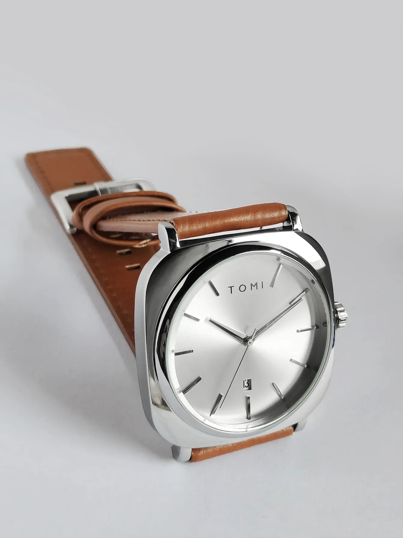 TOMI T-084 Men's Leather Strap Quartz Date Watch - Tomi Watches