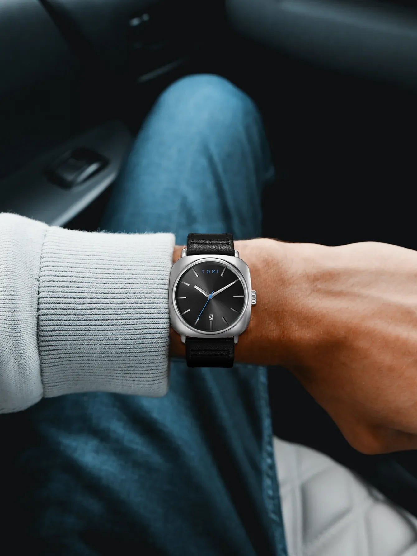 TOMI T-084 Men's Leather Strap Quartz Date Watch - Tomi Watches